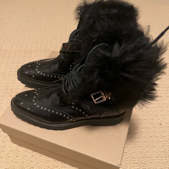 Burberry boots - Picture 4 of 9